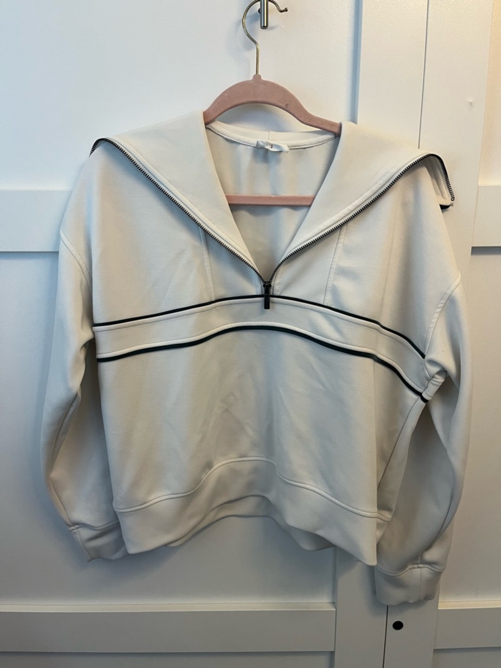 Allfenix Cream Half-Zip Sailor Collar Sweatshirt with Green Trim